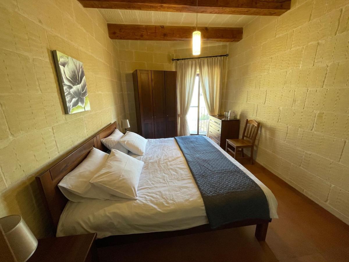 Gilju B&B Шаара Экстерьер фото